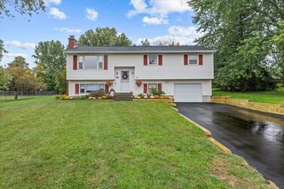 68 Sharon Drive, Williston, VT 05495
