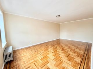 40-04 Bowne St #6C, Flushing, NY 11354