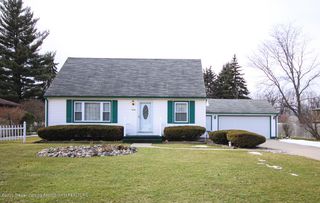15398 Chetwyn Dr, Lansing, MI 48906