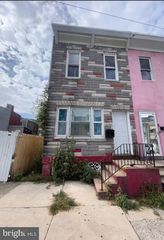 1054 Muhlenberg St, Reading, PA 19602