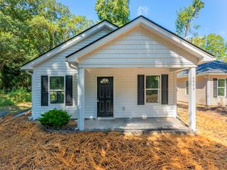 6949 Raymond Ave, North Charleston, SC 29406