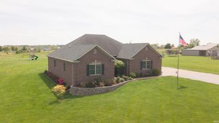 10311 Meadowlark Hills Rd, Chandler, IN 47610