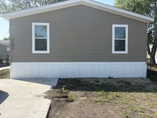 4502 San Juan Dr #198, Fargo, ND 58103