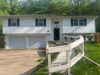 16600 Twilight Ln, Saint Robert, MO 65584