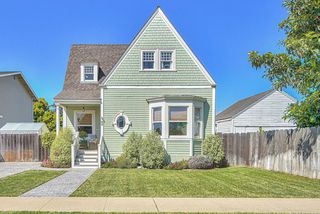 12 1st St, Spreckels, CA 93962