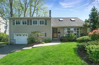 7 Standish Place, Hartsdale, NY 10530
