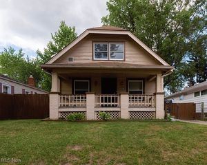 455 9th St, Elyria, OH 44035