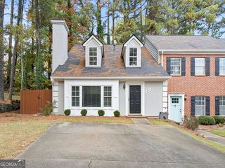 2205 Vinings North Ln SE, Smyrna, GA 30080