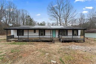 9132 Brewer Rd, Villa Rica, GA 30180