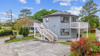 502 Tree Top Ln., Myrtle Beach, SC 29588