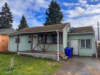 175 W  Gloucester St, Gladstone, OR 97027