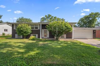 1810 W  93rd Pl, Crown Point, IN 46307