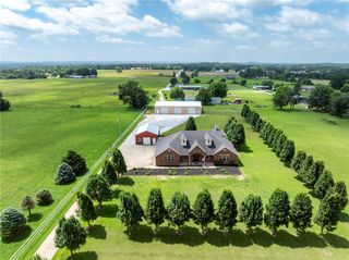 20451 Bruce Rutherford Dr, Siloam Springs, AR 72761