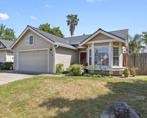 1210 Schooner Dr, Roseville, CA 95661