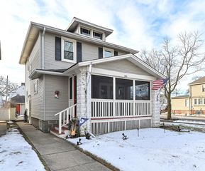 2355 Carmel AVENUE, Racine, WI 53405