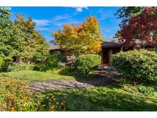 3270 SW Vista Dr, Portland, OR 97225