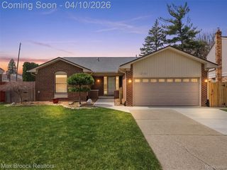 12161 Prairie Dr, Sterling Heights, MI 48312
