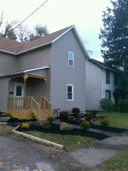 110 N  Chestnut Ave, Niles, OH 44446