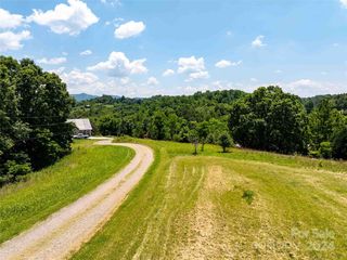 6 Firefly Ridge Trl, Alexander, NC 28701