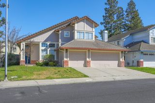 5127 Surreyglen Way, Elk Grove, CA 95758