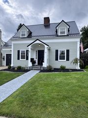 22 Bon Air Ave, Bradford, PA 16701