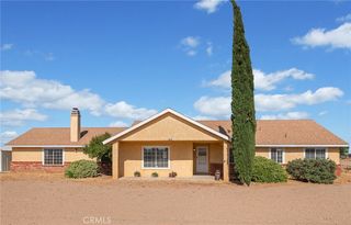 10579 Barker Rd, Oak Hills, CA 92344