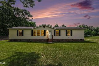 694 John Lee Rd, Dunn, NC 28334