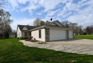 263 E  Galbreath Dr, Winamac, IN 46996