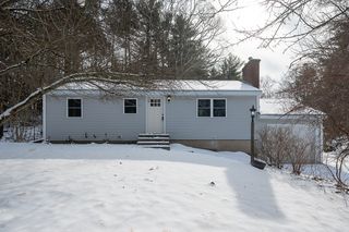 137 Fairview Park Rd, Sturbridge, MA 01566