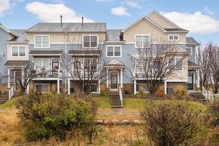 1682 Village Trl  E #3, Saint Paul, MN 55109