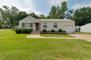 1268 Nectar Dr, Saint Louis, MO 63137