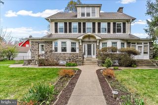 216 E  Manoa Rd, Havertown, PA 19083