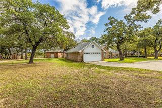 199 Faye Ln, Springtown, TX 76082