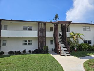 245 Center Rd #211, Venice, FL 34285