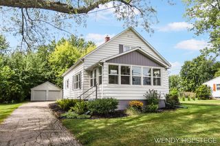 2449 64th Ave, Zeeland, MI 49464