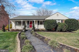 807 Cornell St, Fredericksburg, VA 22401