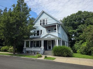 304 Lexington Ave #1, New Haven, CT 06513