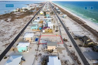 7536 Gulf Blvd, Navarre, FL 32566