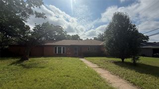 407 Dunaway Dr, Euless, TX 76040