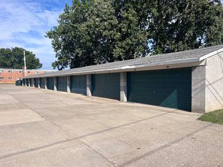 36175 Kilarney Rd #W-2, Willoughby, OH 44094