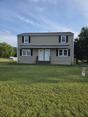 50 Garden St #50, Feeding Hills, MA 01030