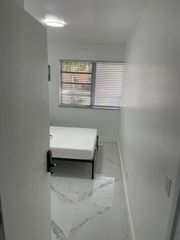 Address Not Disclosed, Hollywood, FL 33020