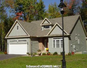 21 River Town #21, Windsor, CT 06095