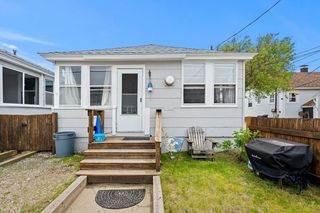 14 Vermont St #A, Salisbury, MA 01952