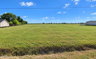 Saint James Ave, Opelousas, LA 70570