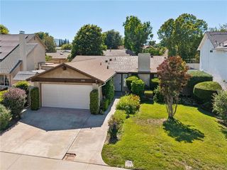 25333 Via Dona Christa, Santa Clarita, CA 91355