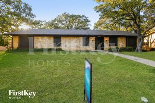 1808 W  Cedar Elm Dr, Arlington, TX 76012