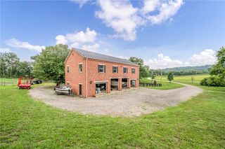 2318 Fleming Rd, Indiana, PA 15701