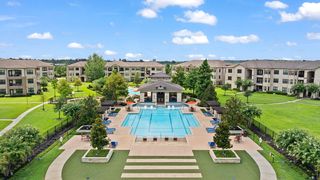 8627 Hufsmith Rd, Tomball, TX 77375