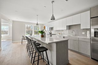 5205 Washington St #306, West Roxbury, MA 02132